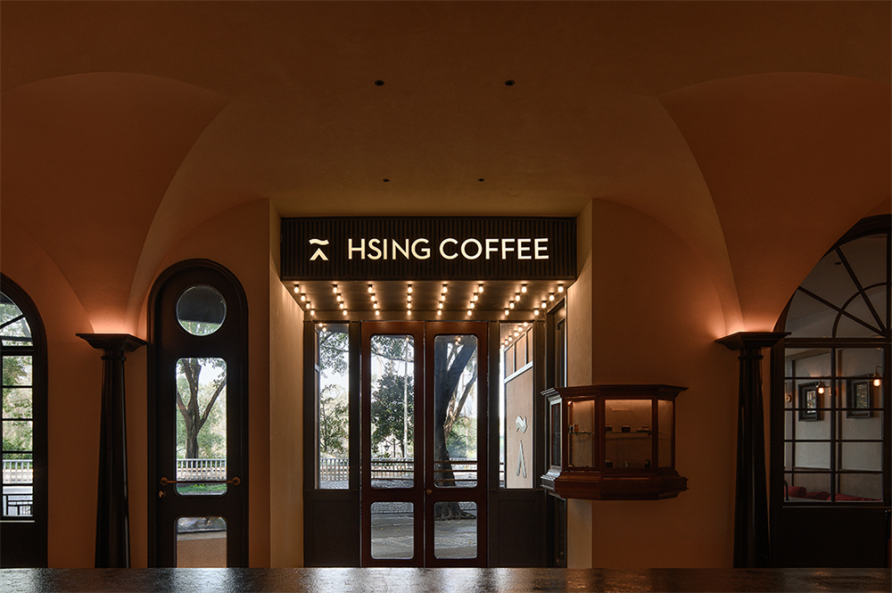 郑州玩家时代娱乐分享积兴里连锁咖啡厅装修设计(图2)